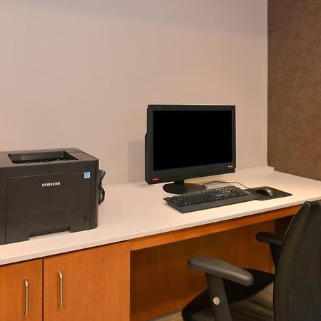 Springhill Suites Durham Chapel Hill Екстер'єр фото